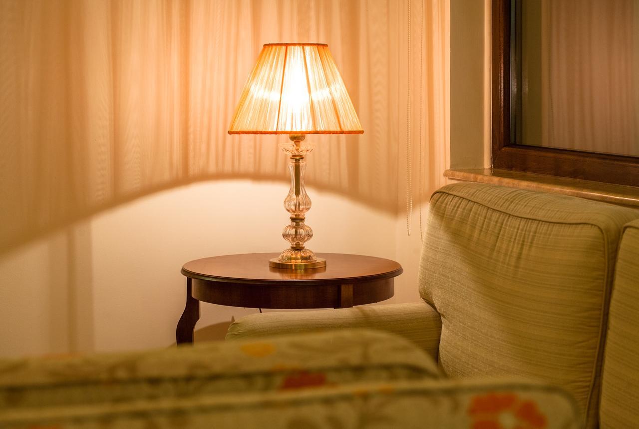 Kyniska Hotel Плітра Екстер'єр фото